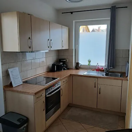 Apartmenthaus Eldena Am Teich جرايفسفالد